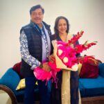Shatrughan Sinha visits Hema Malini’s new house in Delhi, enjoys South Indian cuisine